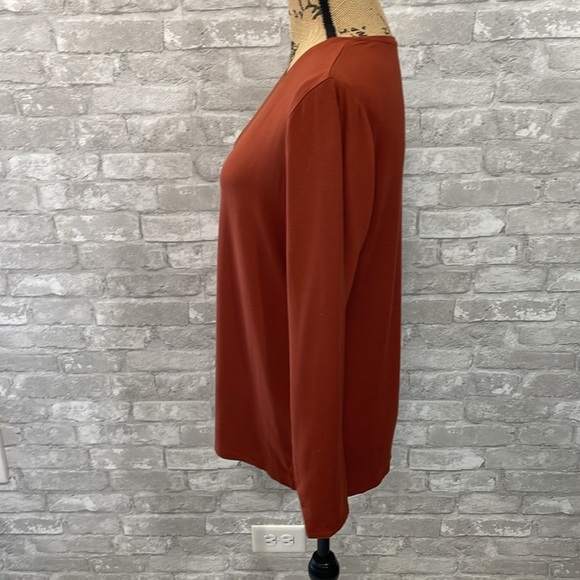 Chico’s Rust The Ultimate Long Sleeve Tee - Picture 2 of 4